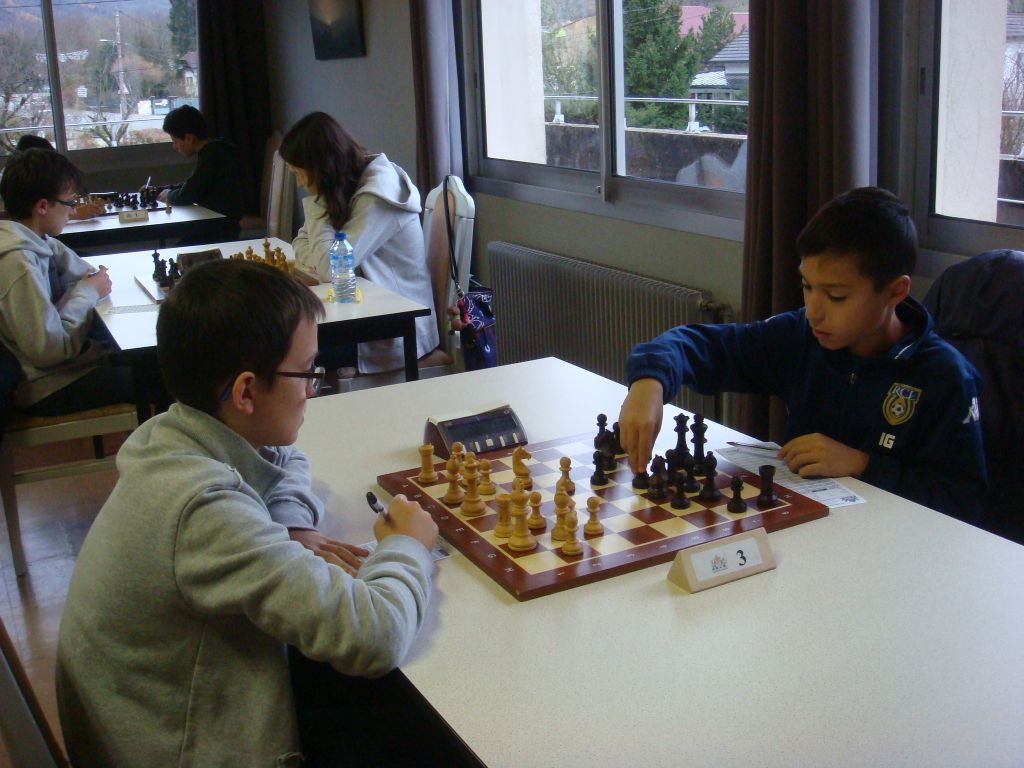 Interclubs  nationale 2 jeunes.Lons le Saunier le 29 novembre 2015 - Echiquier ledonien dsc08849.jpg (large)