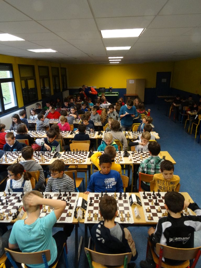 Les championnats de France d’Echecs scolaire, phase départementale se déroulait à Saint Exupéry à Lons le saunier le 20 janvier  2016 - Echiquier ledonien dsc01718.jpg (large)