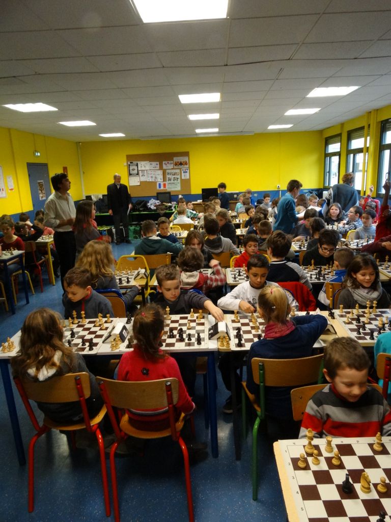 Les championnats de France d’Echecs scolaire, phase départementale se déroulait à Saint Exupéry à Lons le saunier le 20 janvier  2016 - Echiquier ledonien dsc01721.jpg (large)