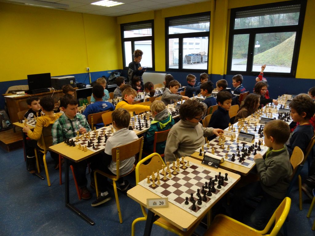 Les championnats de France d’Echecs scolaire, phase départementale se déroulait à Saint Exupéry à Lons le saunier le 20 janvier  2016 - Echiquier ledonien dsc01724.jpg (large)