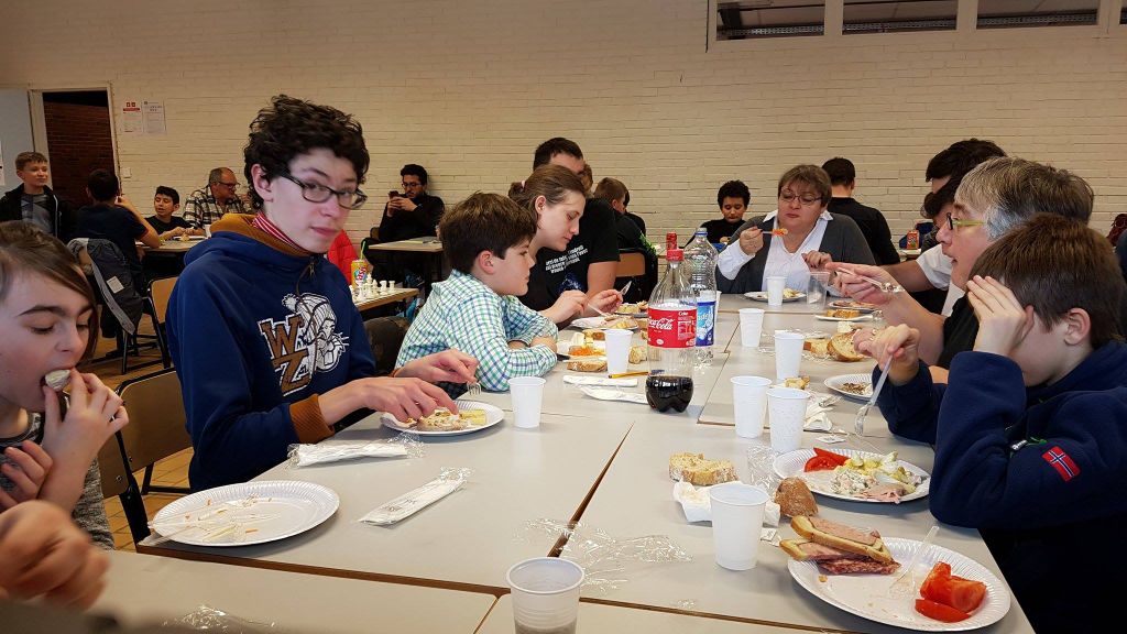 Championnat individuel des jeunes du Jura.Lons le Saunier  le 28 & 29 janvier 2017 - Echiquier ledonien 16409111_403047693371653_1118460940_o.jpg (large)