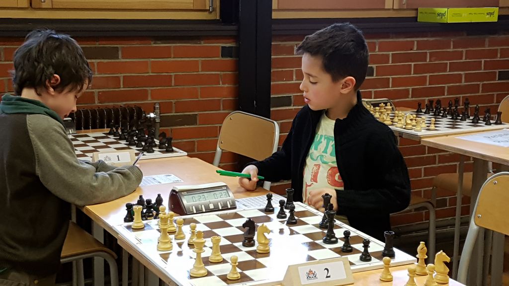 Championnat individuel des jeunes du Jura.Lons le Saunier  le 28 & 29 janvier 2017 - Echiquier ledonien 20170128_155101.jpg (large)