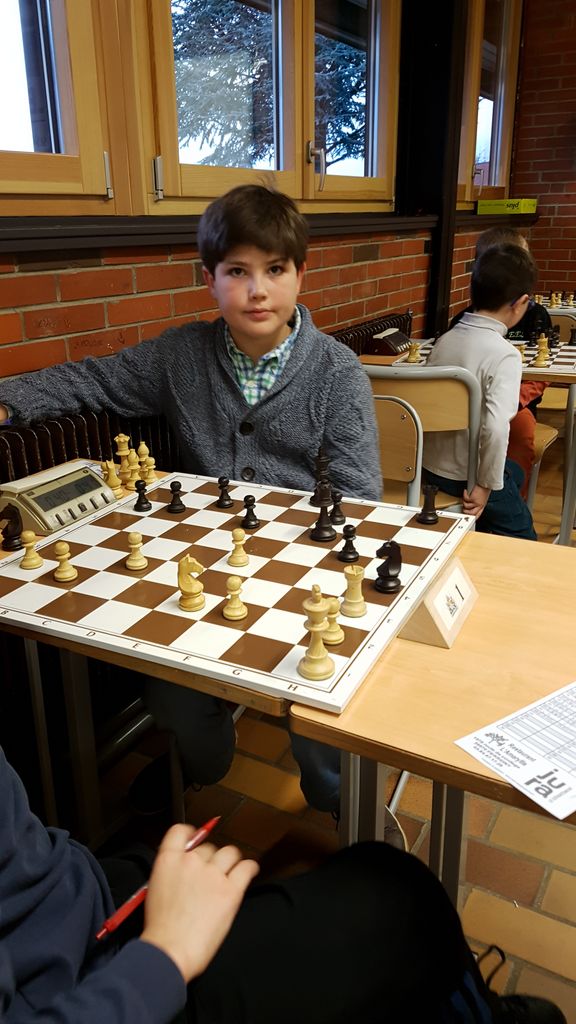 Championnat individuel des jeunes du Jura.Lons le Saunier  le 28 & 29 janvier 2017 - Echiquier ledonien 20170128_172354.jpg (large)