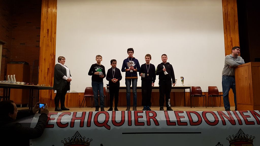 Championnat individuel des jeunes du Jura.Lons le Saunier  le 28 & 29 janvier 2017 - Echiquier ledonien 20170129_172330.jpg (large)