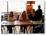 Nino Maisuradze, trois fois championne de France d’Echecs a affrontée en simultanée 24 adversaires - Echiquier ledonien: nino__7_.jpg