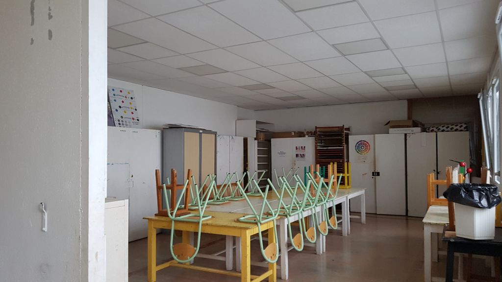 Rénovation de la nouvelle salle d'echecs Espace des Mouillères le 2 septembre 2017 - Echiquier ledonien 20170902_074142.jpg (large)