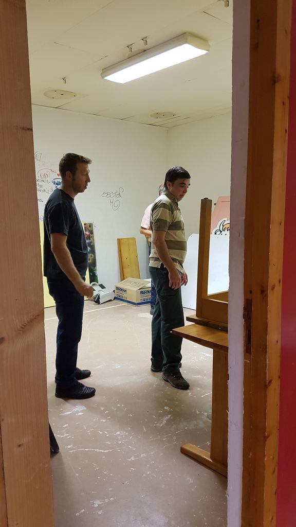 Rénovation de la nouvelle salle d'echecs Espace des Mouillères le 2 septembre 2017 - Echiquier ledonien 20170902_092054.jpg (large)